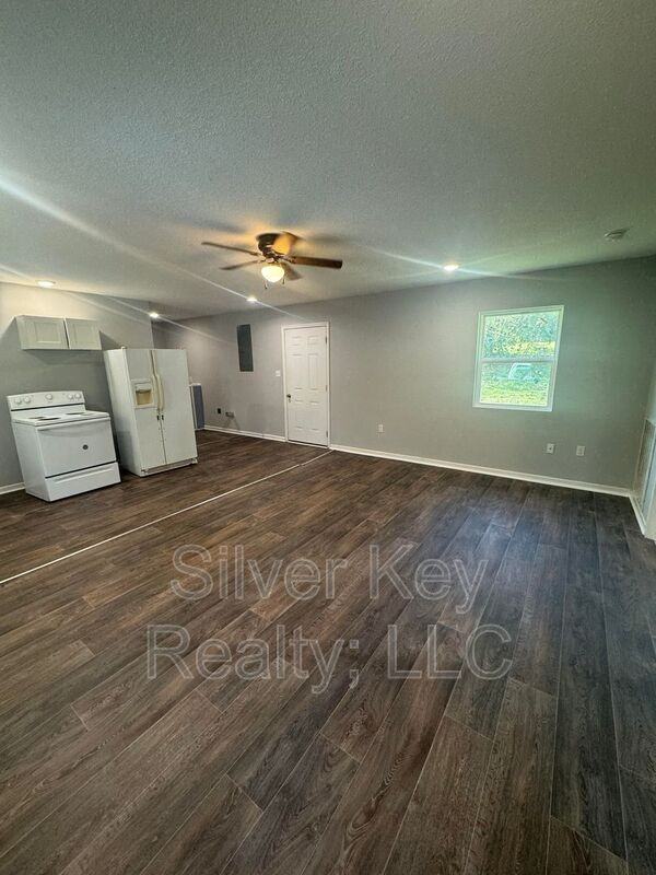 525 Scott St #1 - Photo 5 of 13