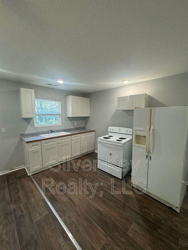 525 Scott St #1 - Photo 7 of 13