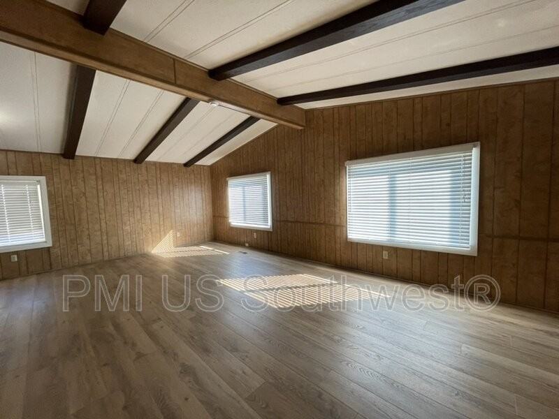 4443 Puerto Verde Dr - Photo 7 of 37