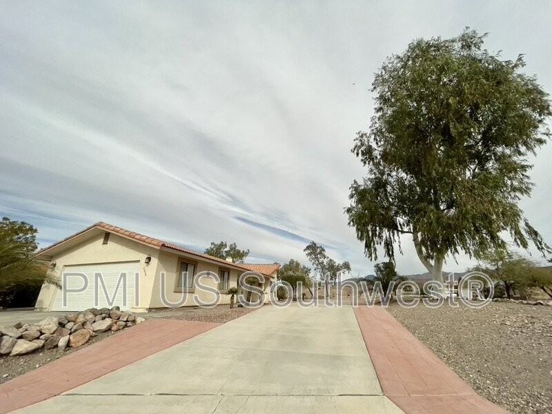 3375 Sharon Ln - Photo 3 of 19