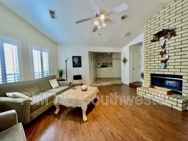 3375 Sharon Ln - Photo 4 of 19