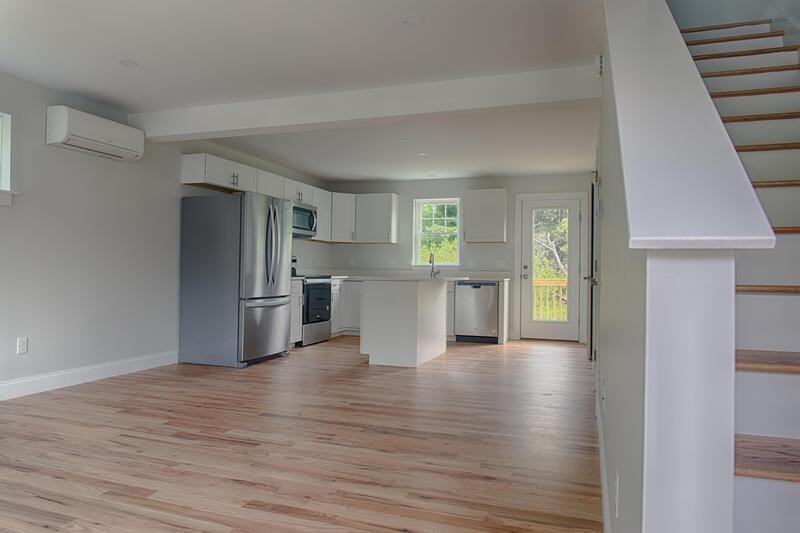 2 Thomas Dr - Photo 2 of 42