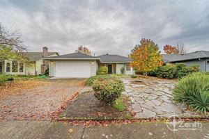 featured image of 710 Ne 158th Ave