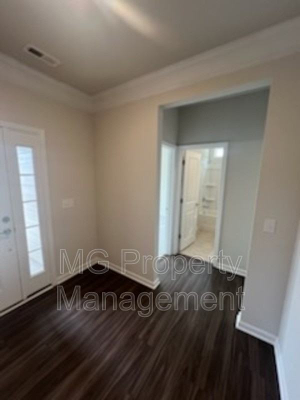 3024 Findley Rd - Photo 5 of 33