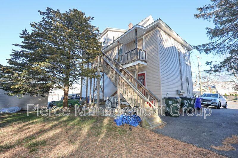 213 Silver St #1 - Photo 2 of 24