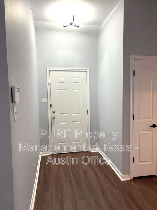 1109 Glendalough Dr - Photo 3 of 24