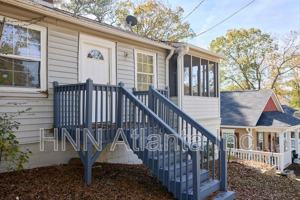 featured image of 150 Hedges St Se