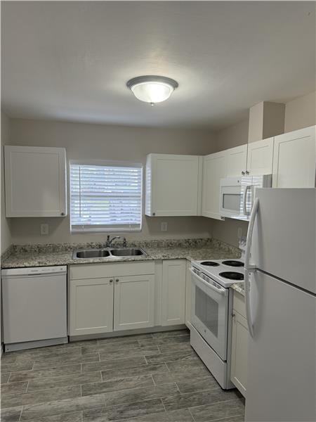 27600 S View Dr #159 - Photo 2 of 5