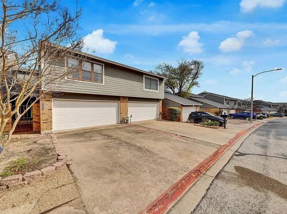7265 Coronado Cir - Photo 2 of 24