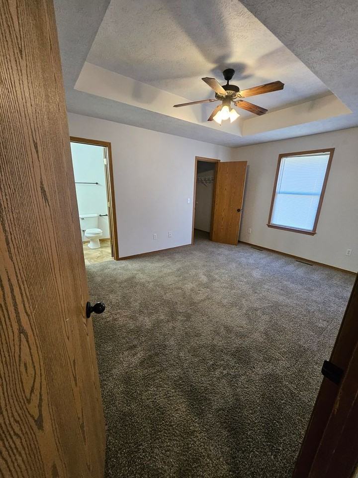 508 Rustic Rdg - Photo 6 of 9