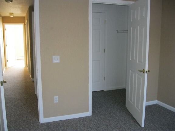 Reitz Park Village - Photo 3 of 22