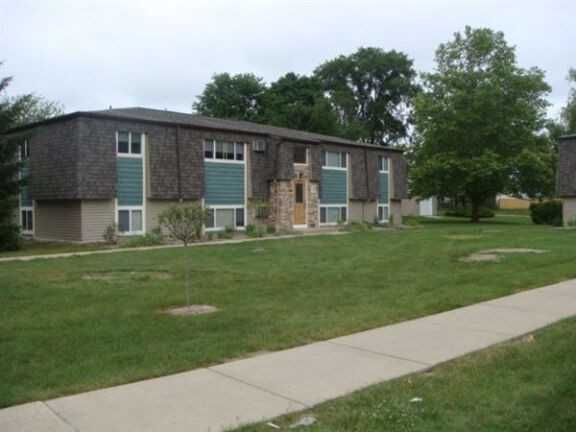 Village Commons - Photo 4 of 11