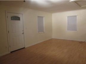 70 Ruth Ave - Photo 2 of 6