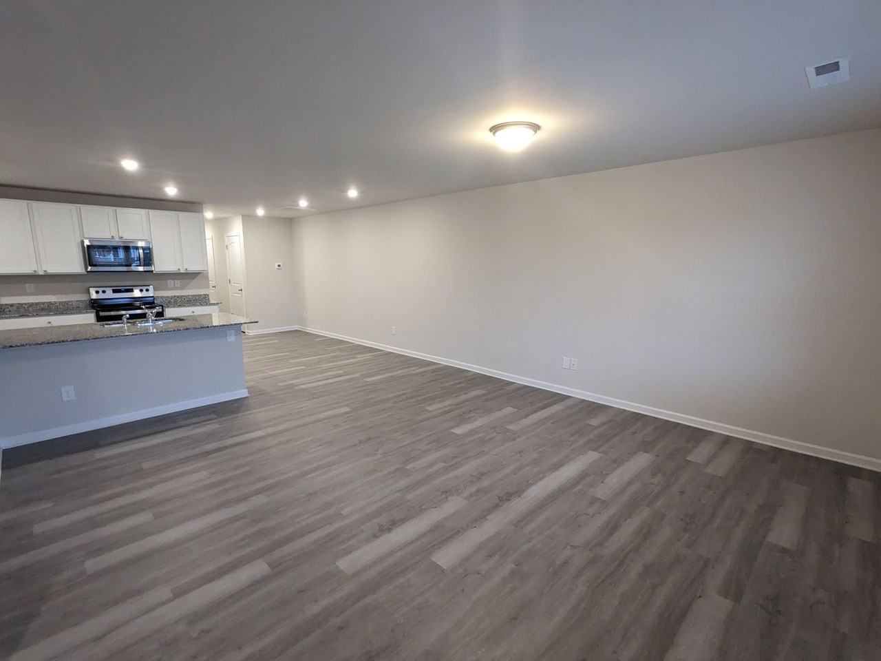 237 Century Dr - Photo 2 of 10