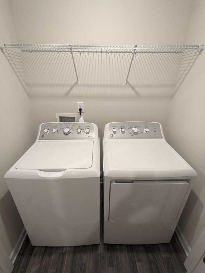 237 Century Dr - Photo 7 of 10