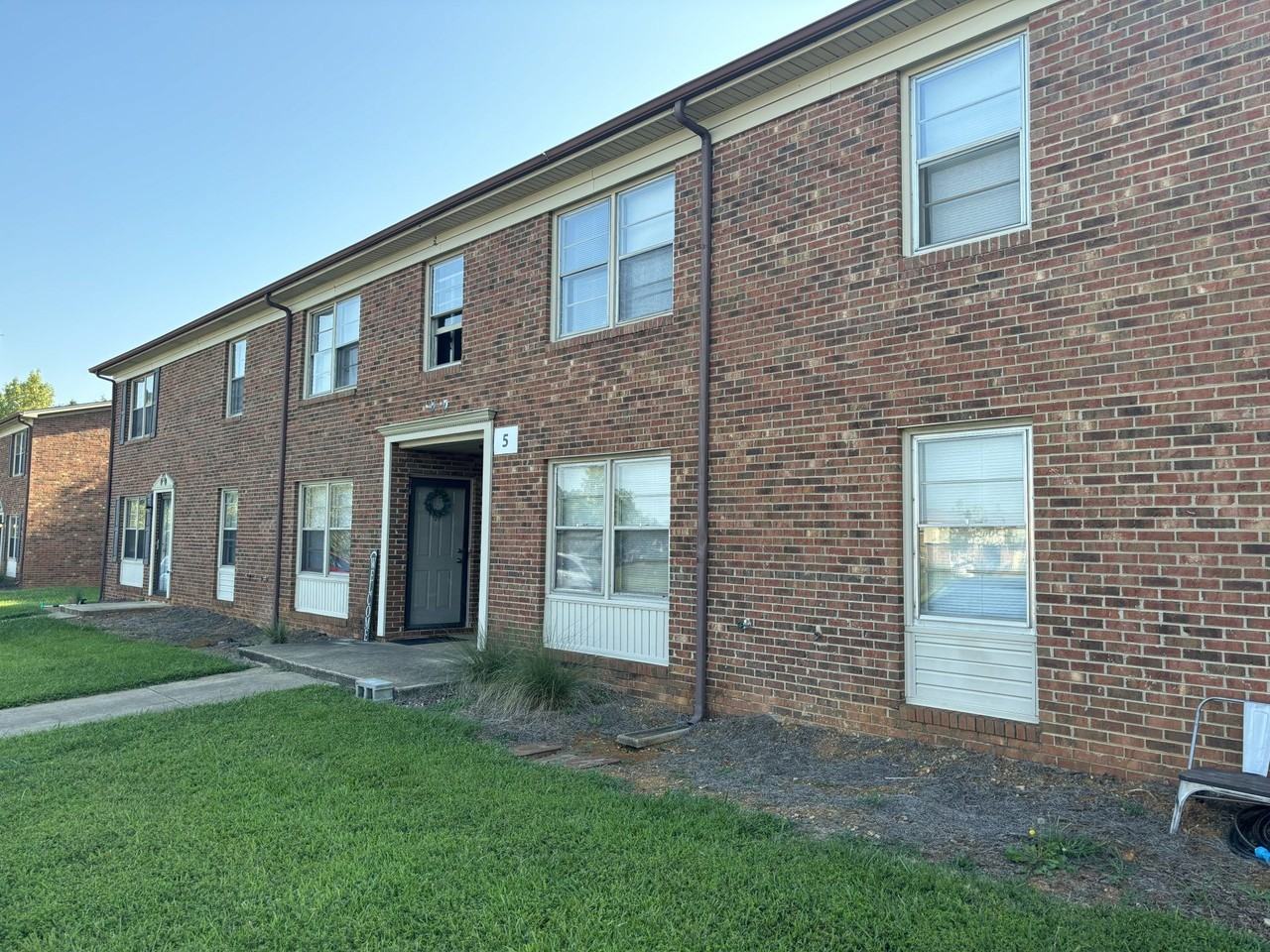 Cedar Hill Apartments - Photo 3 of 3