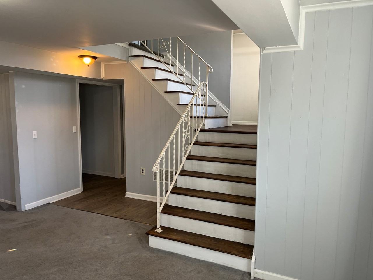 3435 Edenbridge Rd - Photo 5 of 47