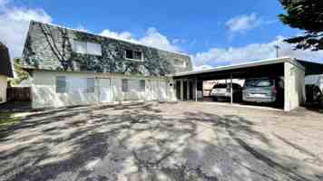 featured image of 992 Fair Oaks Ave