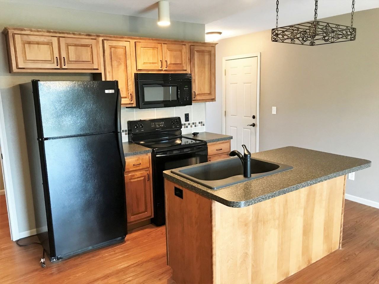 513 Grainfield St - Photo 5 of 13