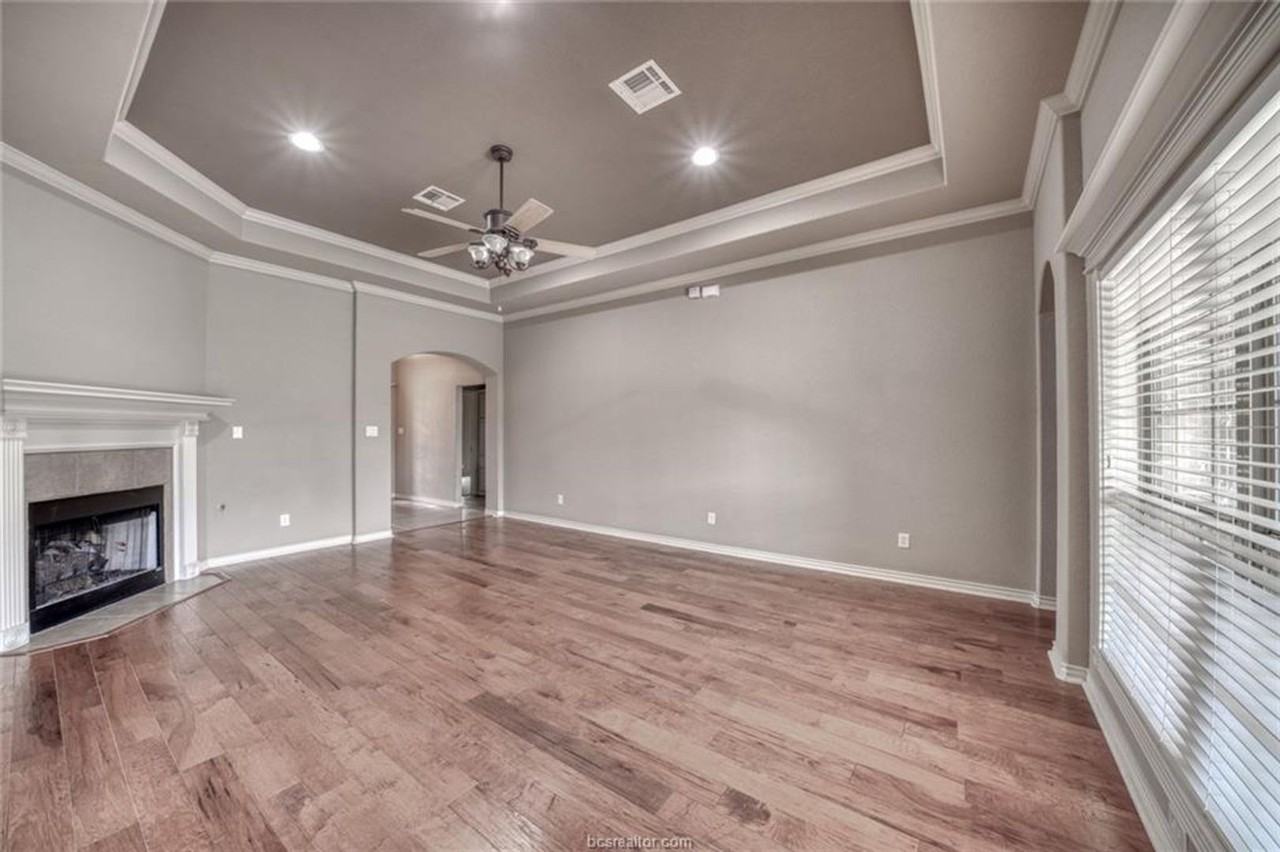 109 Walcourt Loop - Photo 4 of 17