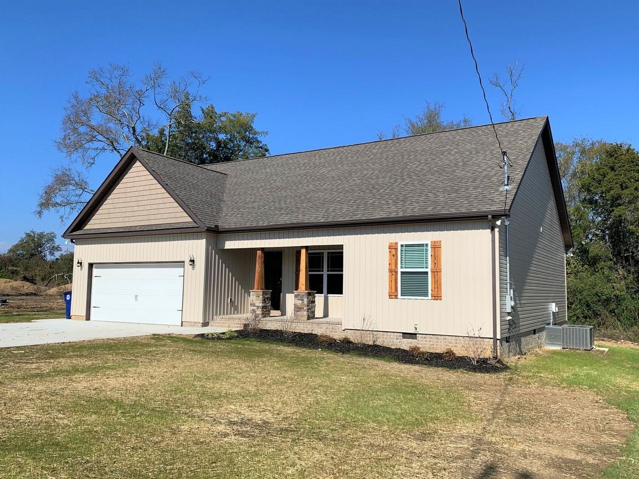 113 Blue Grass Dr - Photo 2 of 19