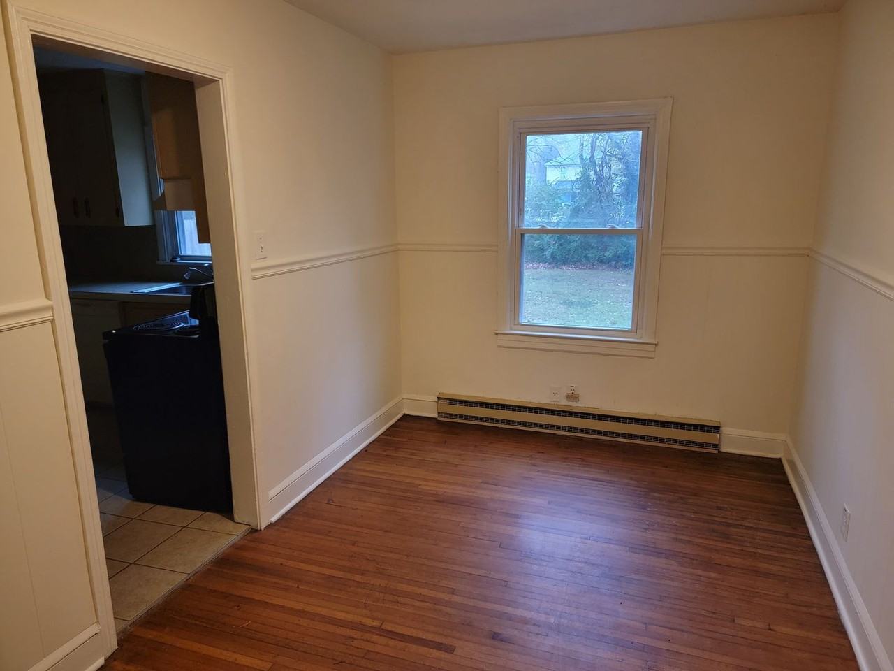 1605 Textile Dr - Photo 6 of 7
