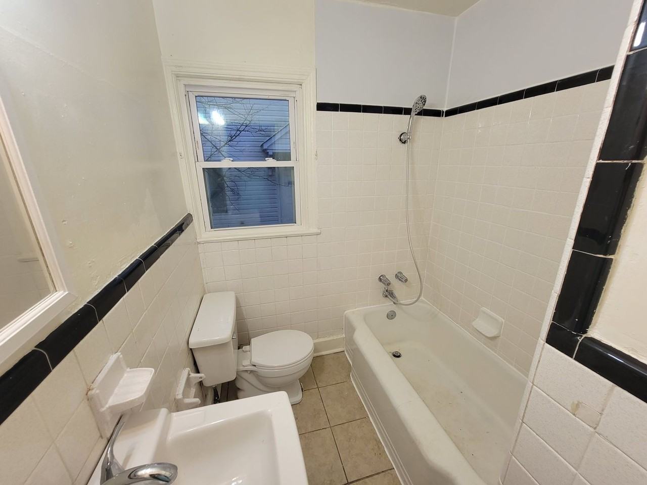 1605 Textile Dr - Photo 7 of 7