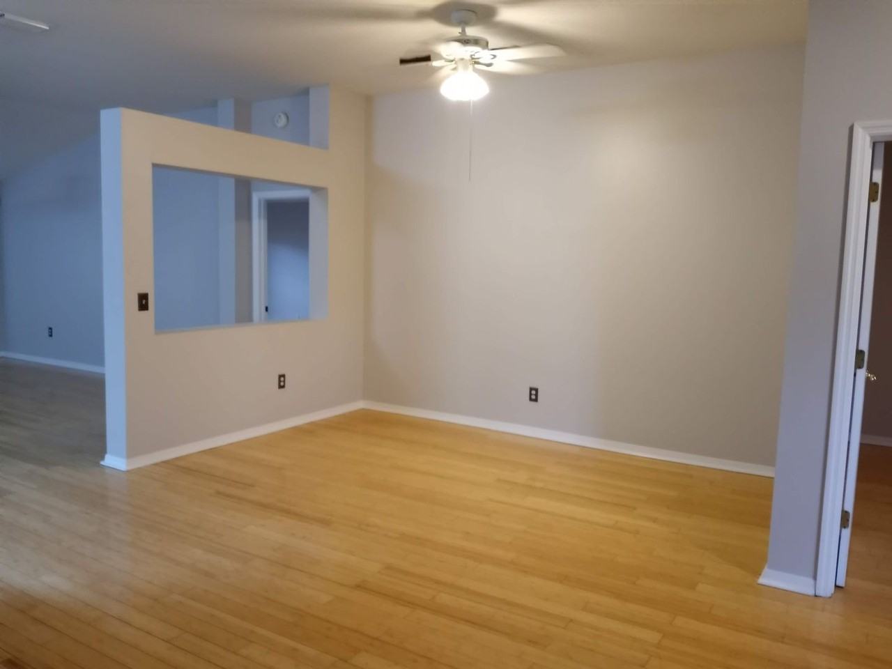 10452 Ashley Oaks Dr - Photo 3 of 32