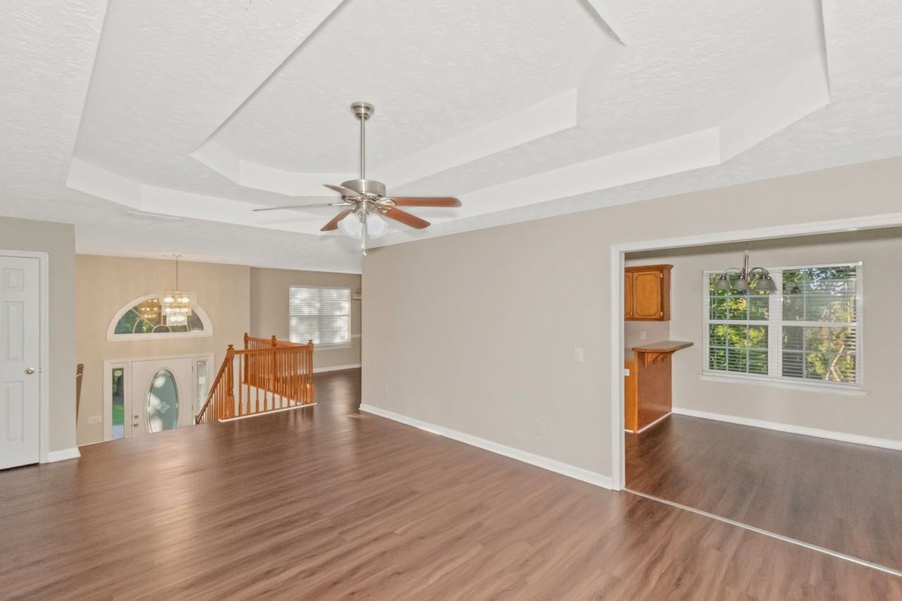 15 Vinnys Ter - Photo 3 of 32