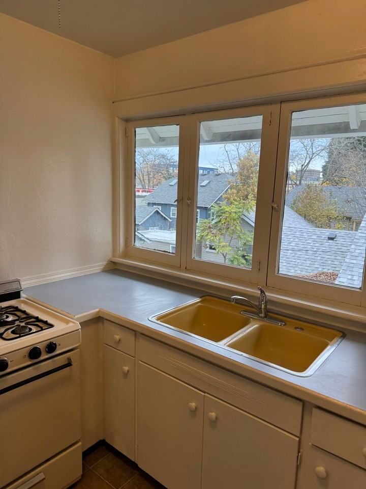 455 W 12th Ave #202 - Photo 6 of 12