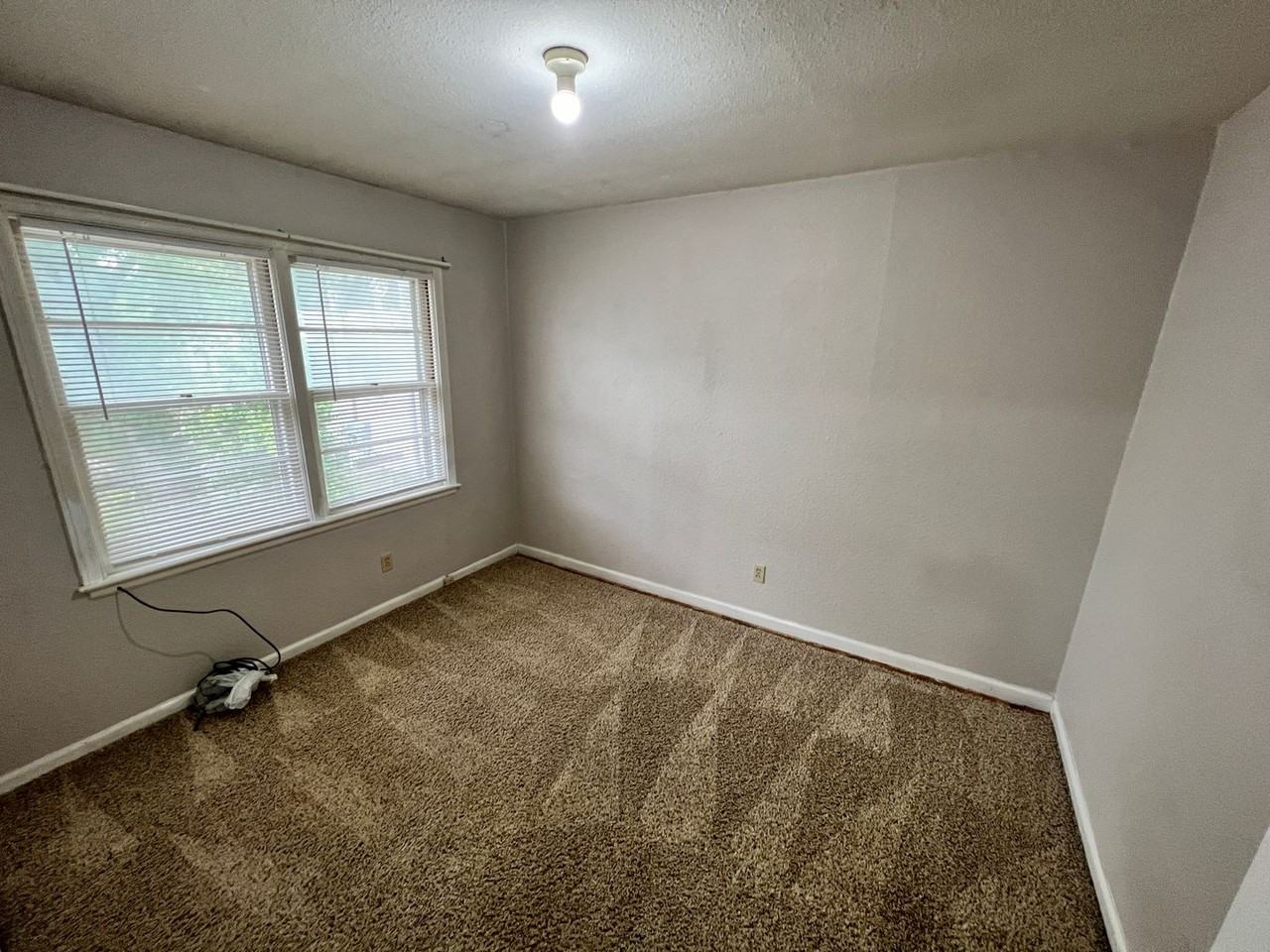 1324 North Manhattan Avenue - Photo 3 of 10