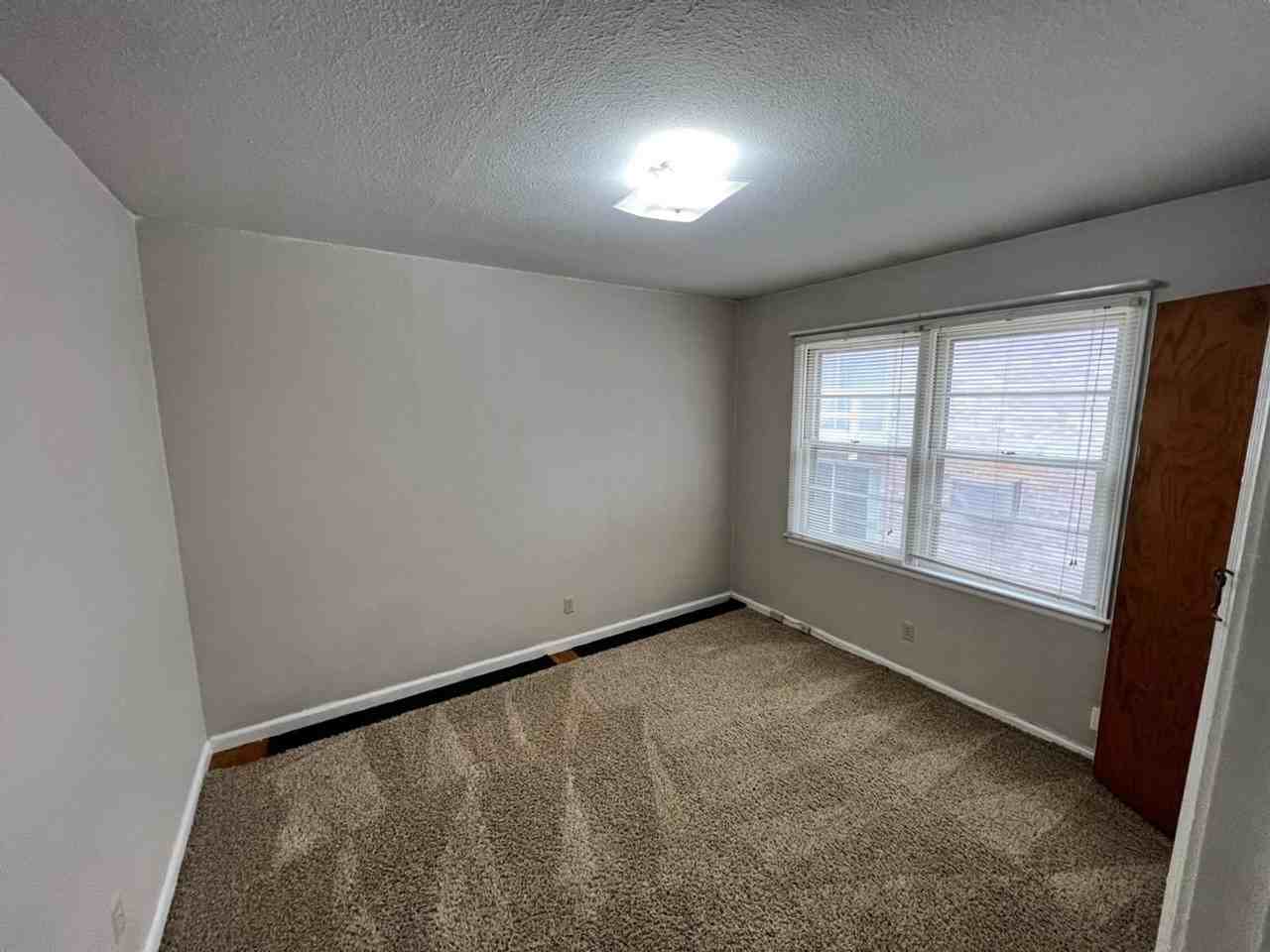 1324 North Manhattan Avenue - Photo 6 of 10