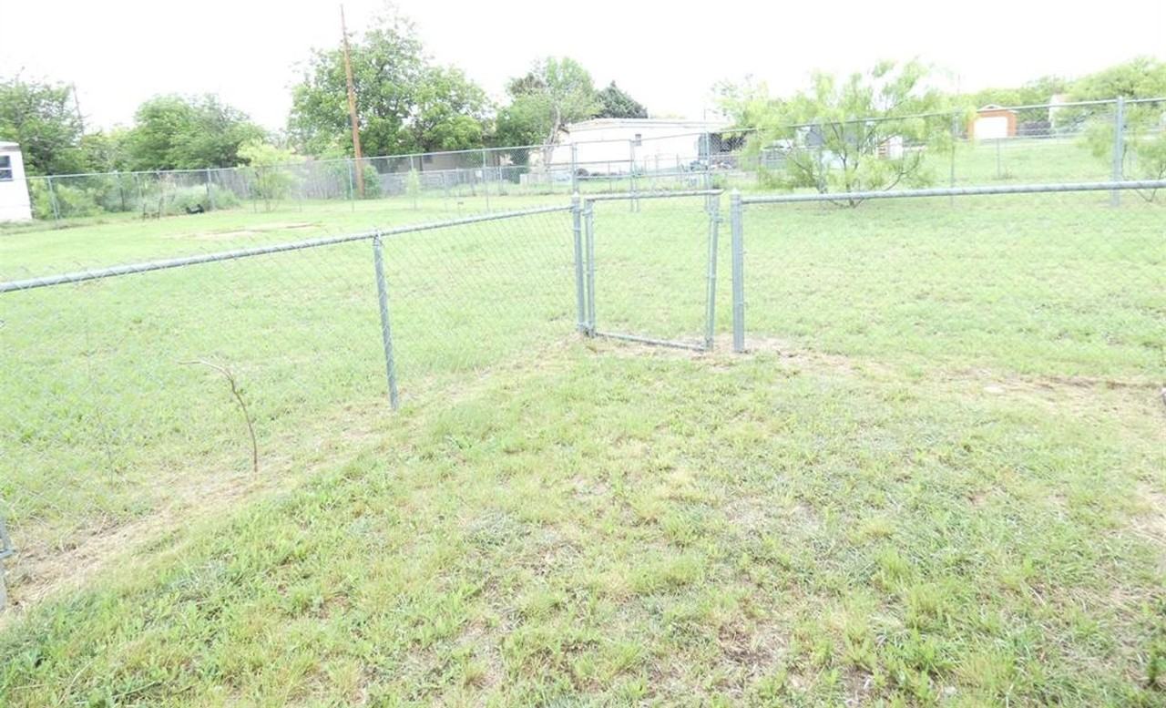 111 Metro Dr - Photo 3 of 17