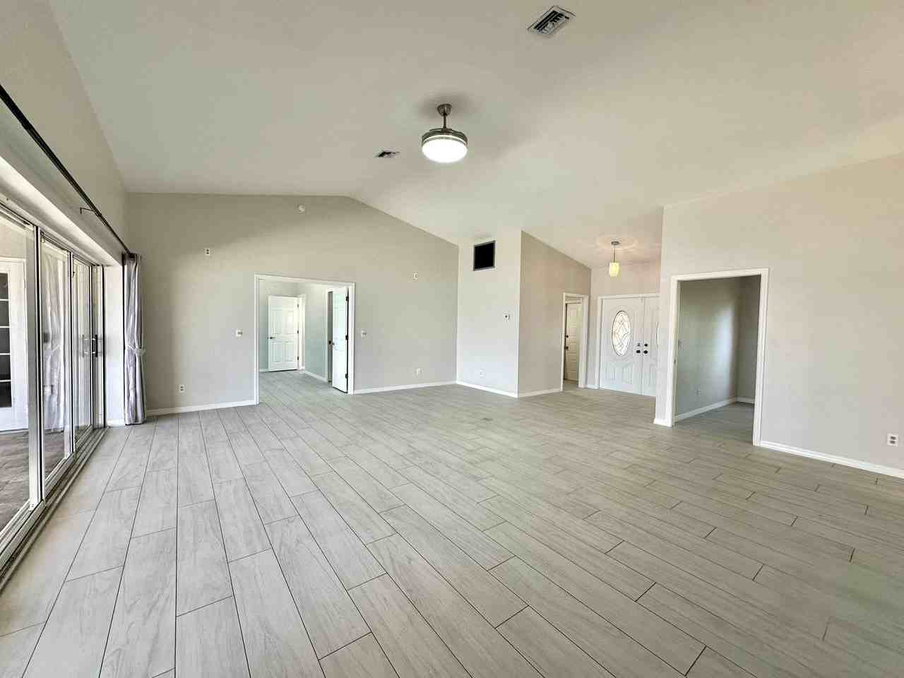 814 Sw Santa Barbara Pl - Photo 6 of 22