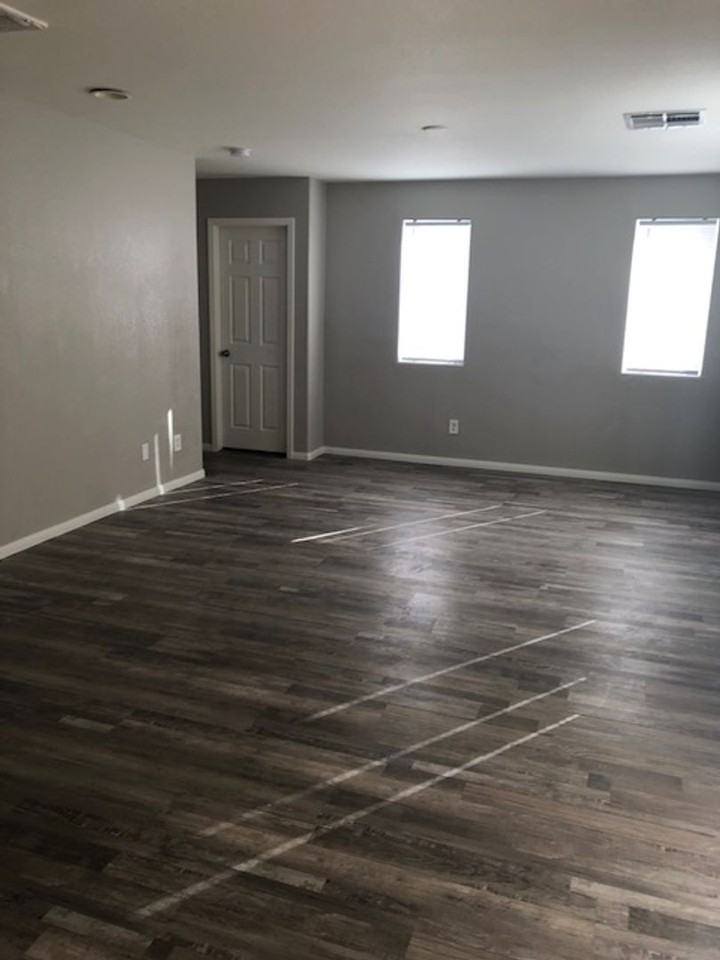 974 Valetta Flat Ave - Photo 3 of 11