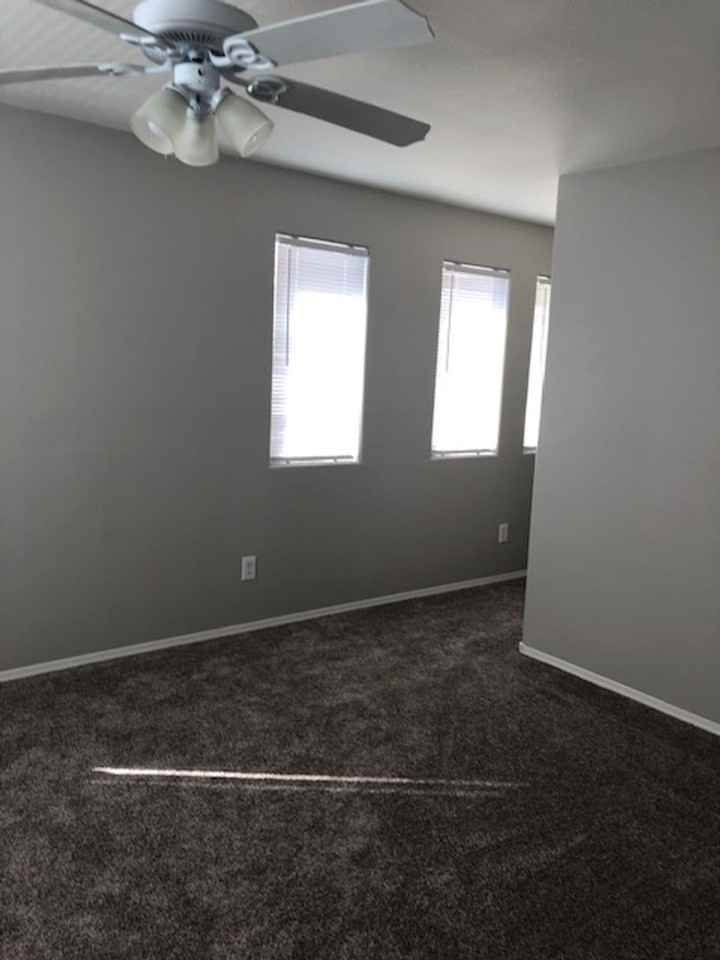 974 Valetta Flat Ave - Photo 6 of 11