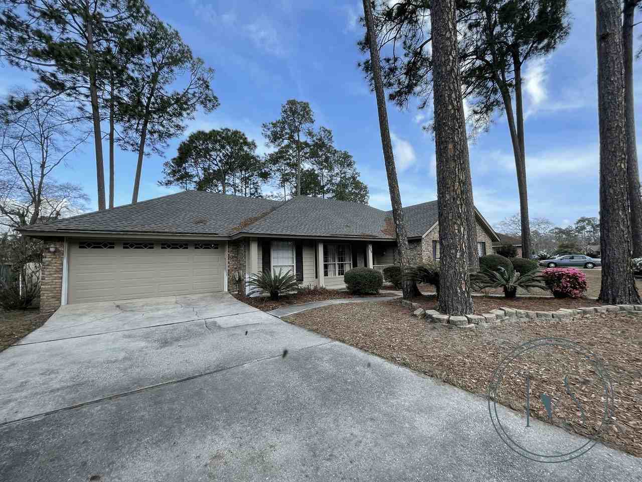 518 Wellington Way - Photo 2 of 33