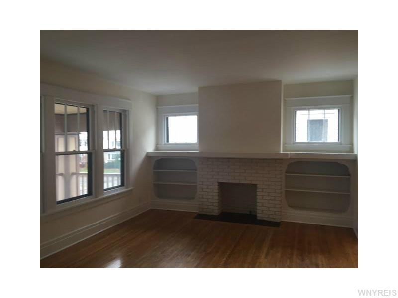 301 Upper Terrace St - Photo 2 of 9