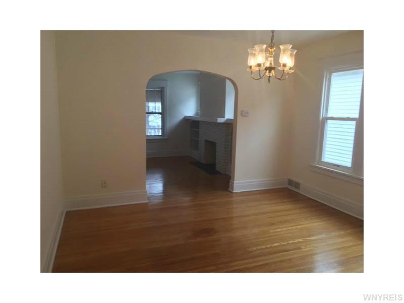 301 Upper Terrace St - Photo 3 of 9