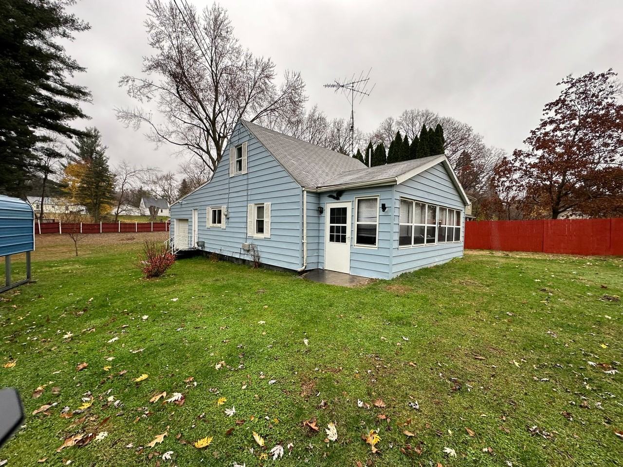 924 Annetta Ave - Photo 2 of 25