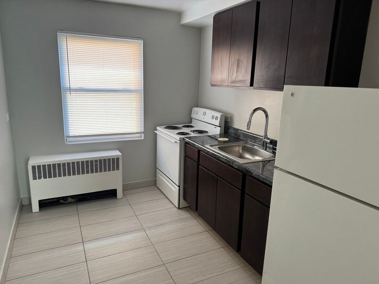 6201 S Indiana Ave - Photo 3 of 6