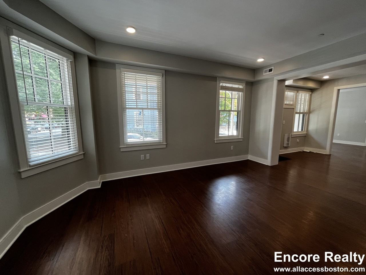 382 Harvard St #1 - Photo 2 of 26