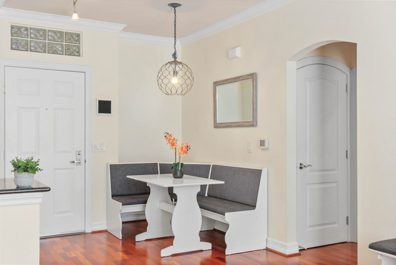 525 11th Ave #1408 - Photo 6 of 31