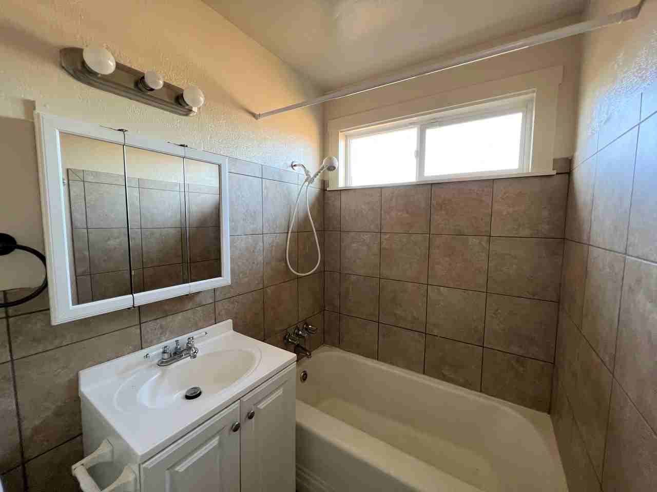 1412 Williams St #1412 - Photo 5 of 7