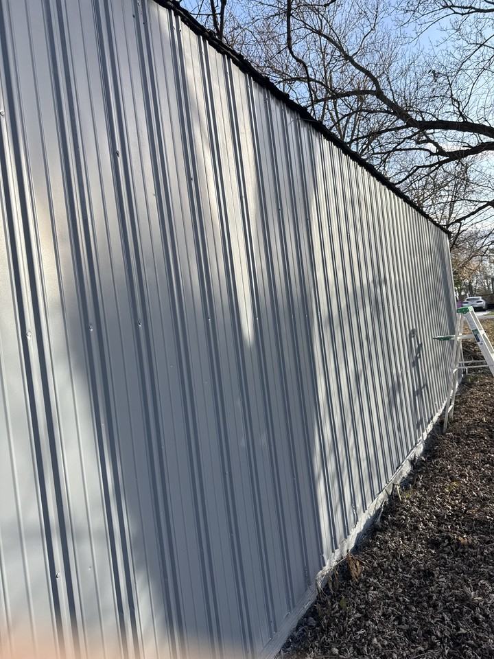 606 E Walnut St - Photo 3 of 3