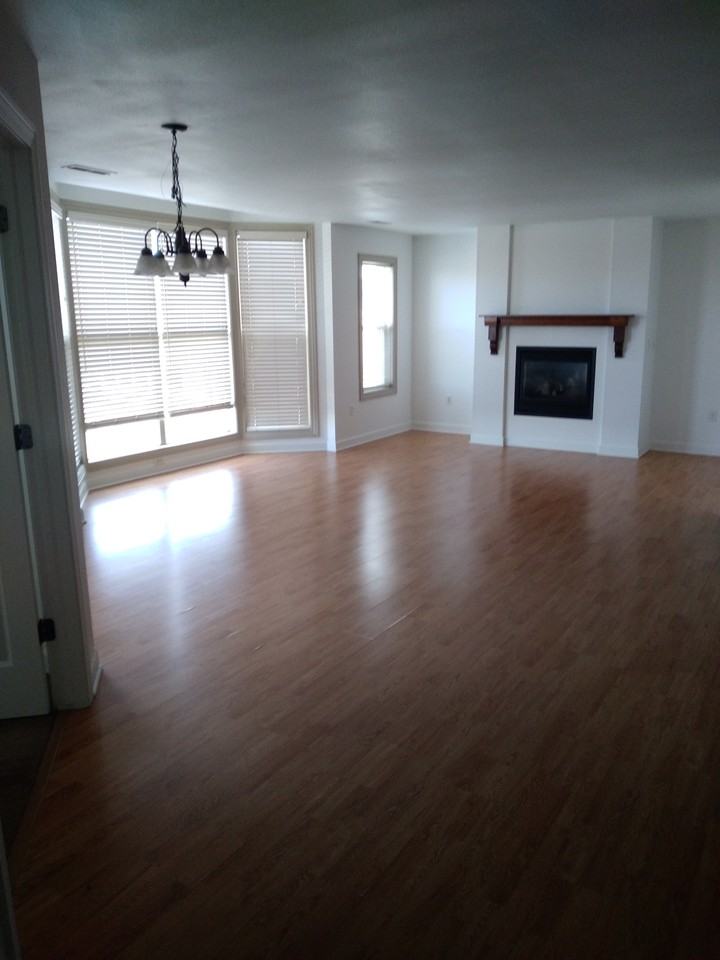 920 Marquette Ave #304 - Photo 4 of 23