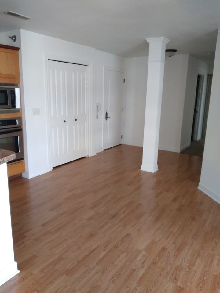 920 Marquette Ave #304 - Photo 6 of 23