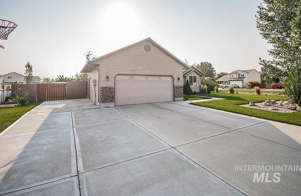 2221 Frontier Dr #NA - Photo 4 of 50