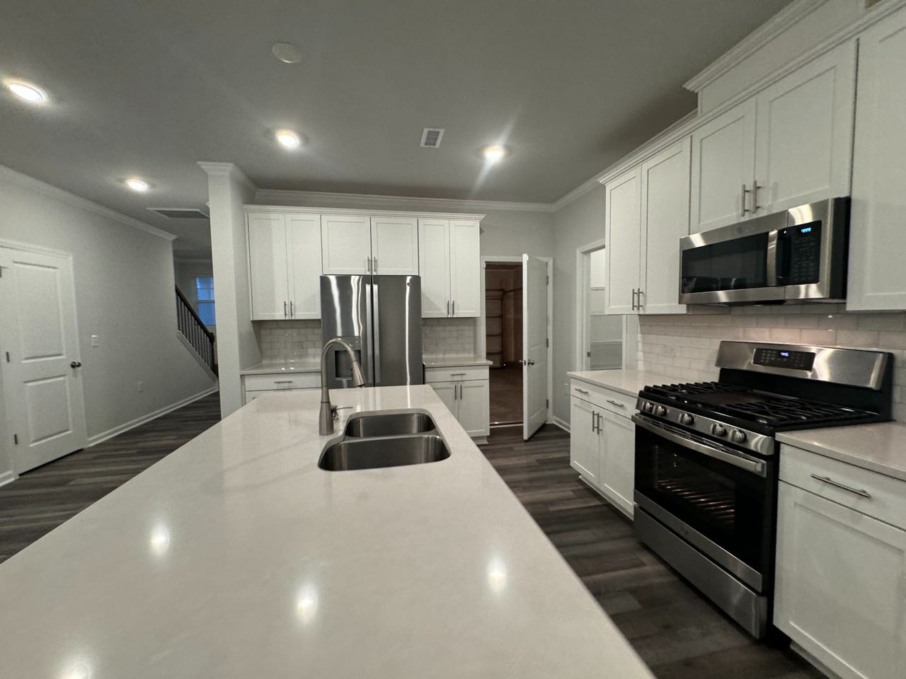 2207 Tulip Bloom Ln - Photo 2 of 27