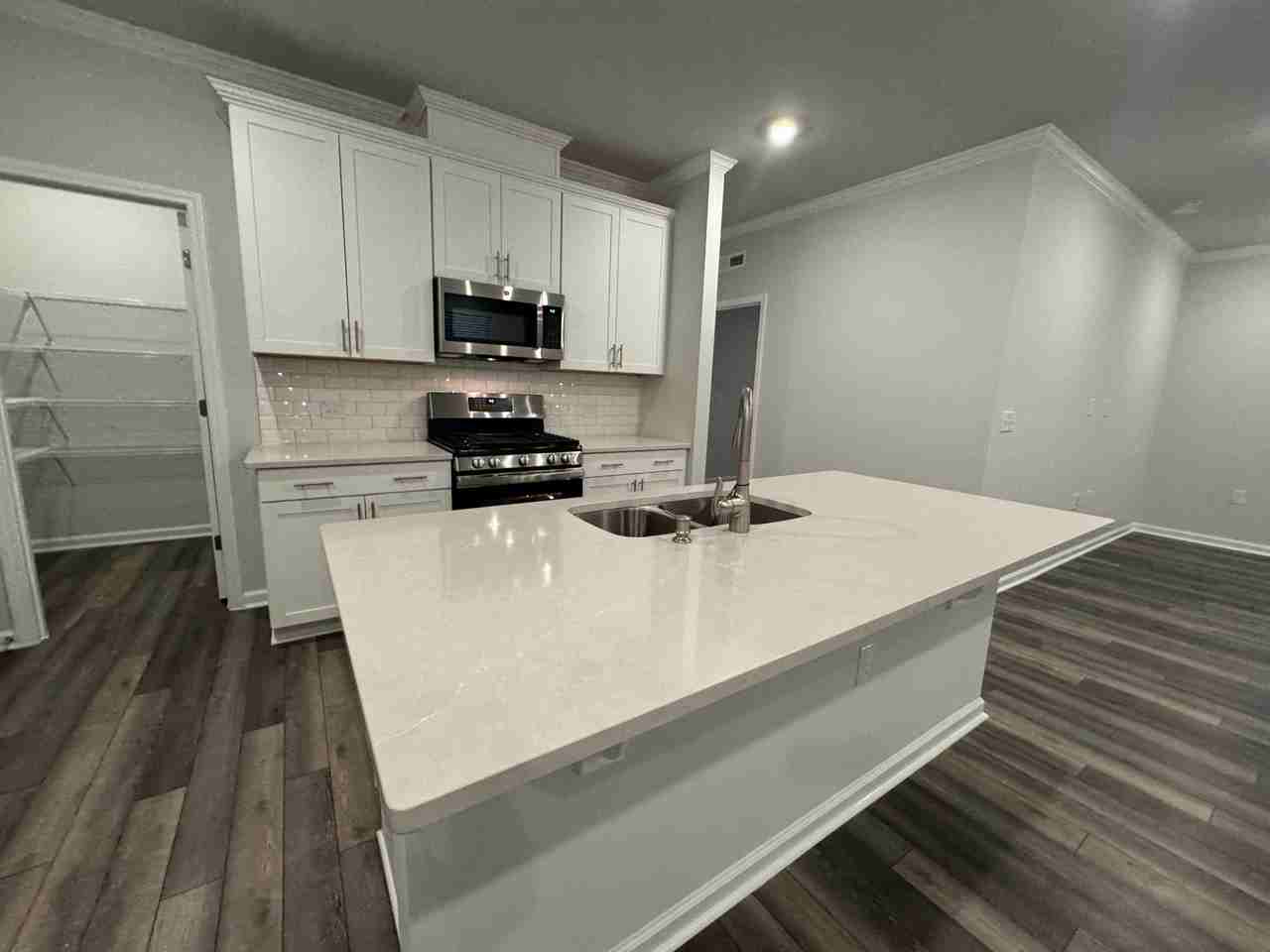 2207 Tulip Bloom Ln - Photo 3 of 27